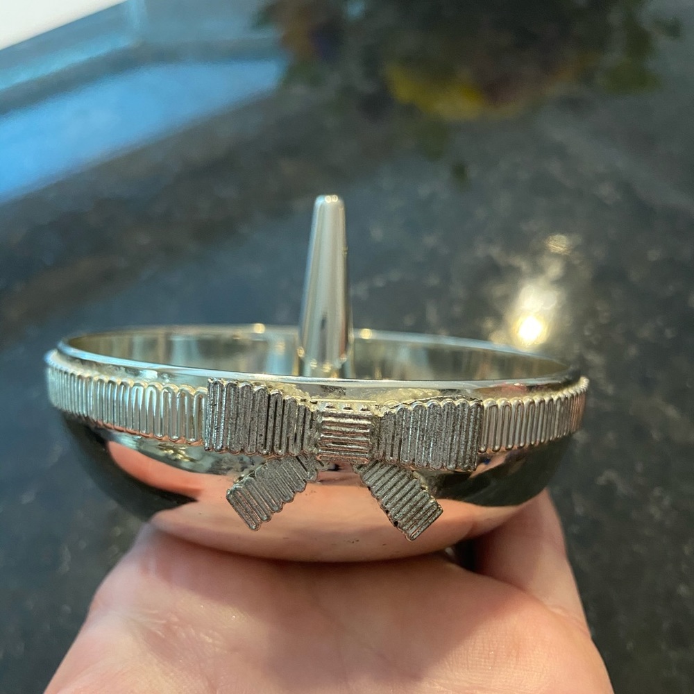 Kate spade new york silver ring holder